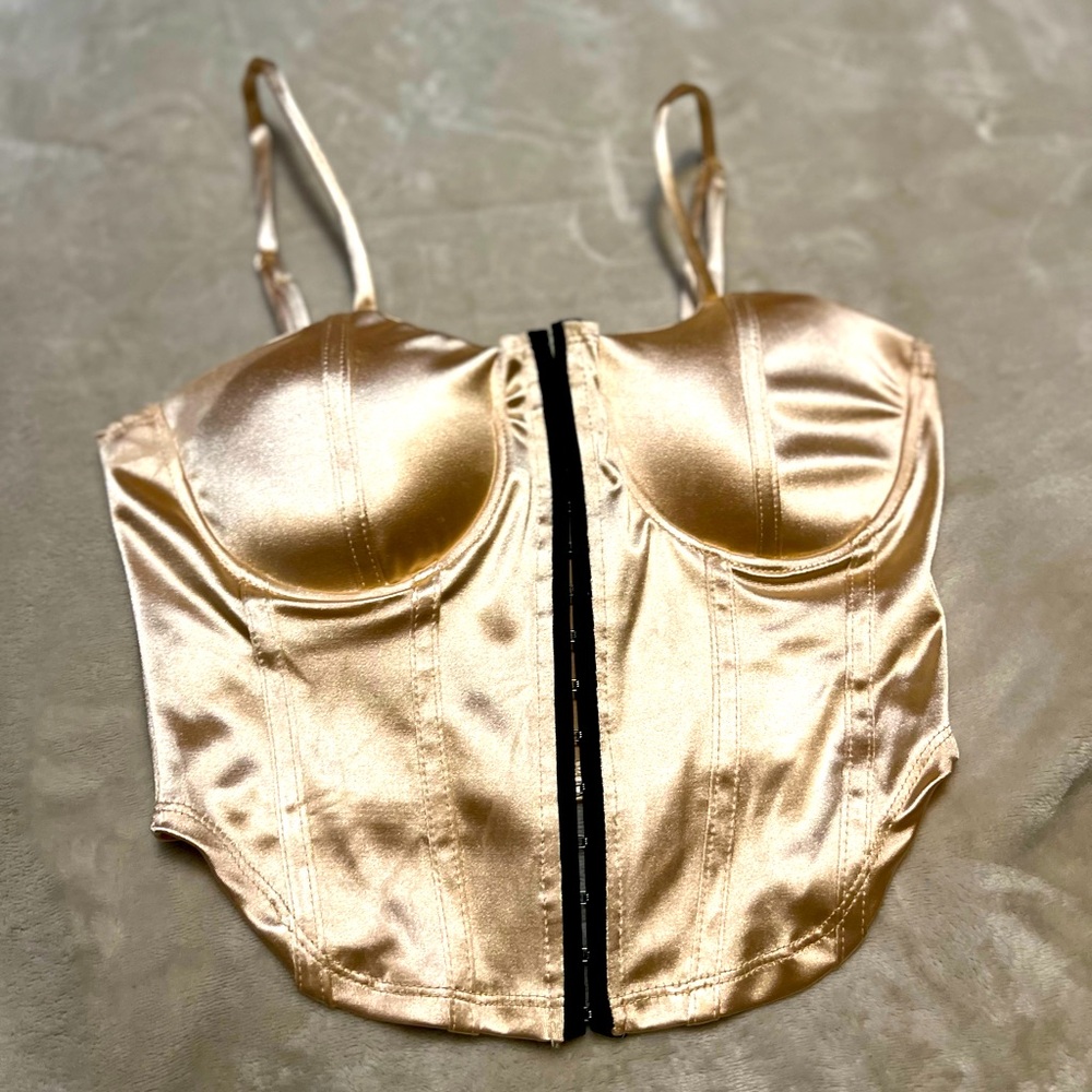 vibe sportswear busterier bra underwire padded